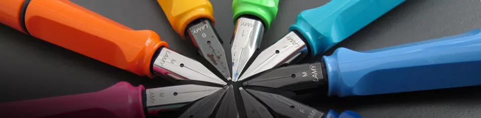 /gfx/groups/group_12117/carousel/lamy_safari_45.webp