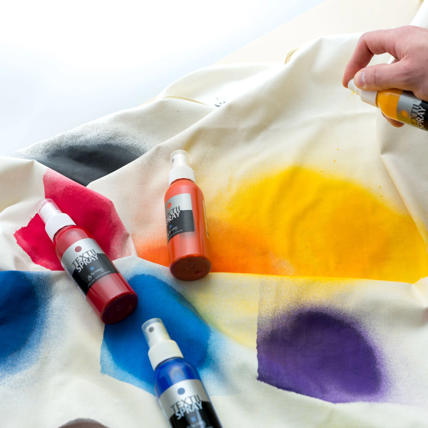 https://www.tintadlaplastykow.pl/gfx/groups/group_12734/t92_Schjerning-Textil-Spray-3.webp