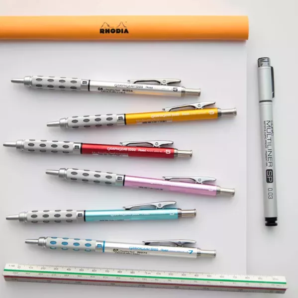 https://www.tintadlaplastykow.pl/gfx/groups/group_14417/t599_pentel_graphgear_1000_l.webp