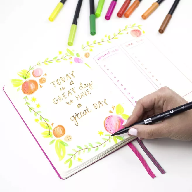 /gfx/groups/group_14564/carousel/tombow_dual_brush_pen_3.webp