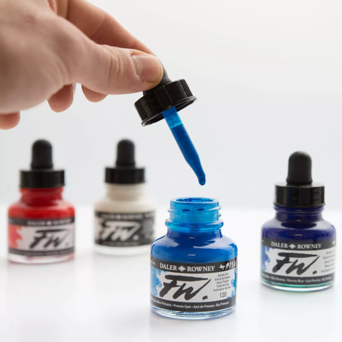 https://www.tintadlaplastykow.pl/gfx/groups/group_1481/t92_FW-Ink-Daler-Rowney-FW-Ink-Tusz-akrylowy-Daler-Rowney-Fw-Ink_2.webp