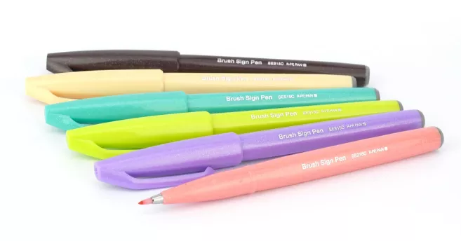 /gfx/groups/group_15441/carousel/brush_pen_pentel_sign_brush_pen_4.webp