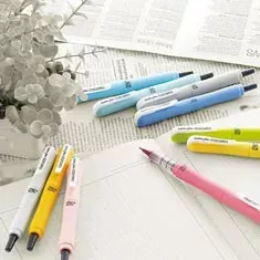 Pisaki Kuretake Zig Cocoiro Letter Pen