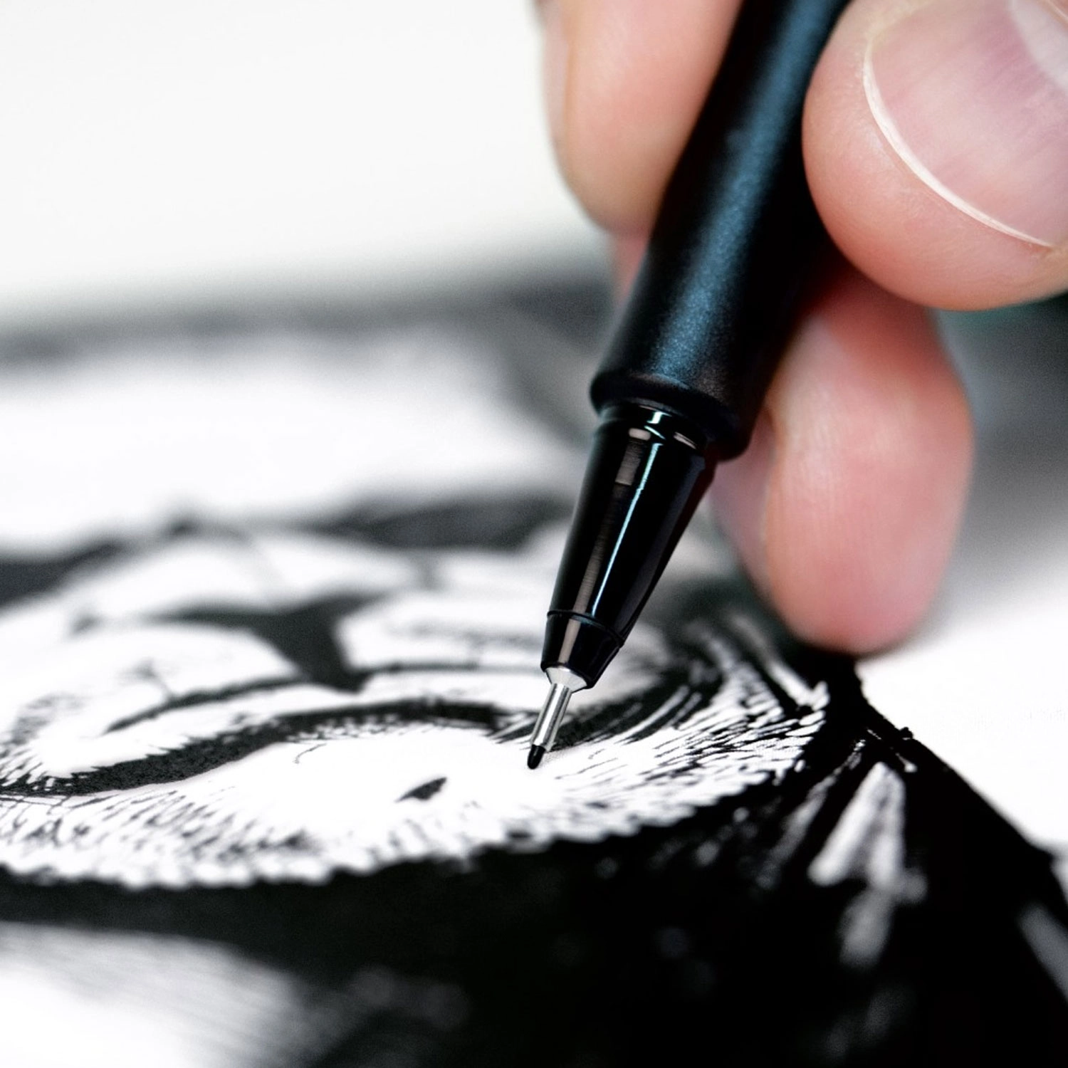 https://www.tintadlaplastykow.pl/gfx/groups/group_17147/t92_molotow_blackliner_serach.webp