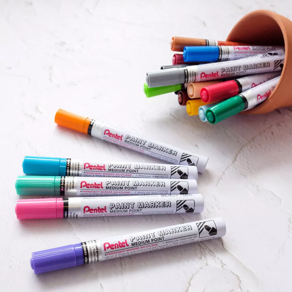 https://www.tintadlaplastykow.pl/gfx/groups/group_18615/t92_Marker-Olejowy-Pentel-Paint-Marker-Medium-Point-2,3-mm-MMP10_2.webp