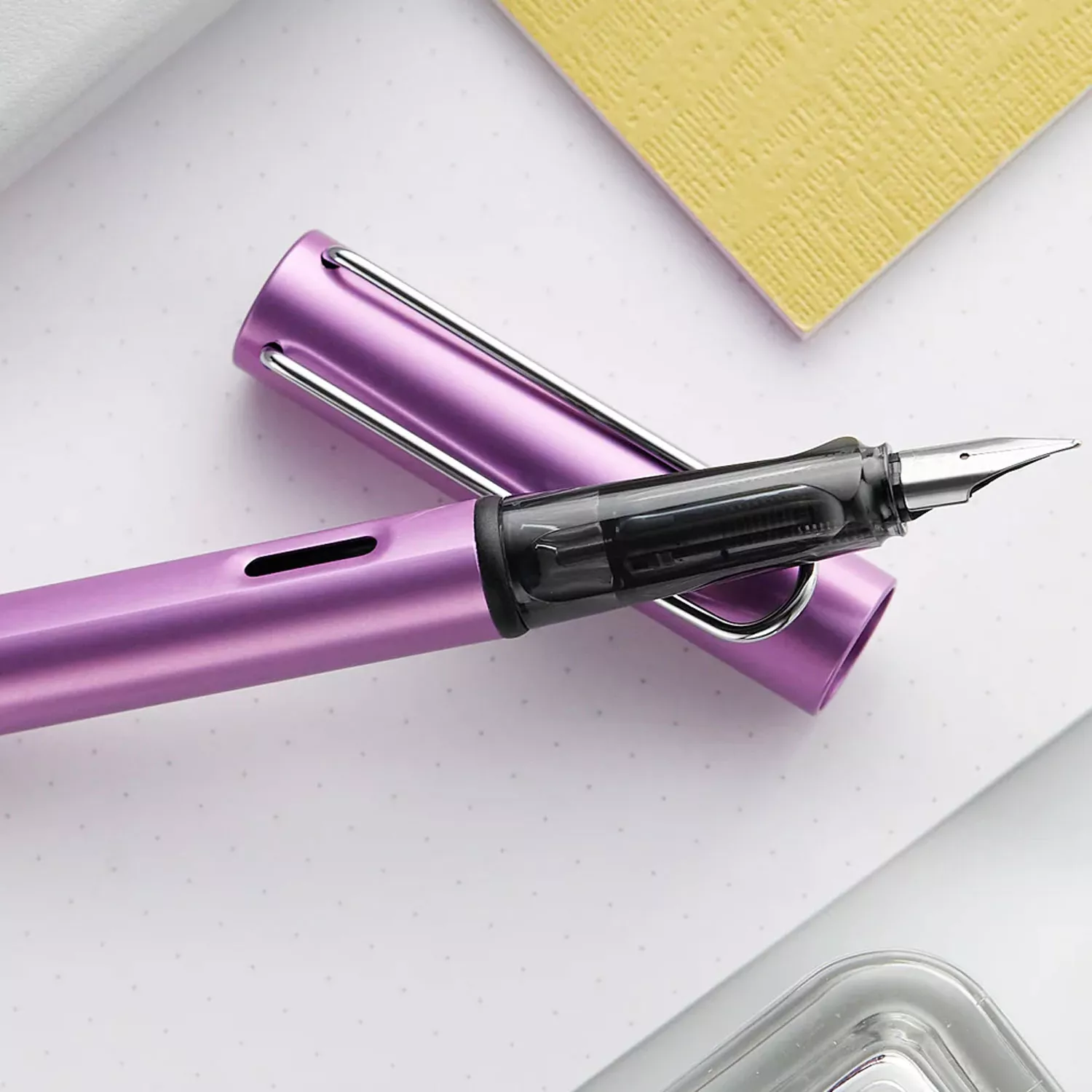 https://www.tintadlaplastykow.pl/gfx/groups/group_18968/t92_Lamy-AL-star-lilac.webp