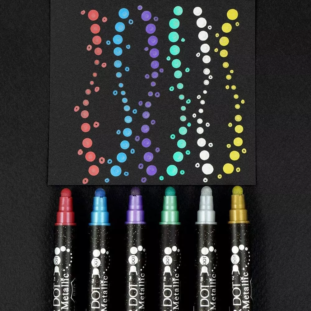 https://www.tintadlaplastykow.pl/gfx/groups/group_19205/t92_Pisaki-Kuretake-Clean-Color-Dot-6-set-Metallic-TC-8100_6V_0.webp