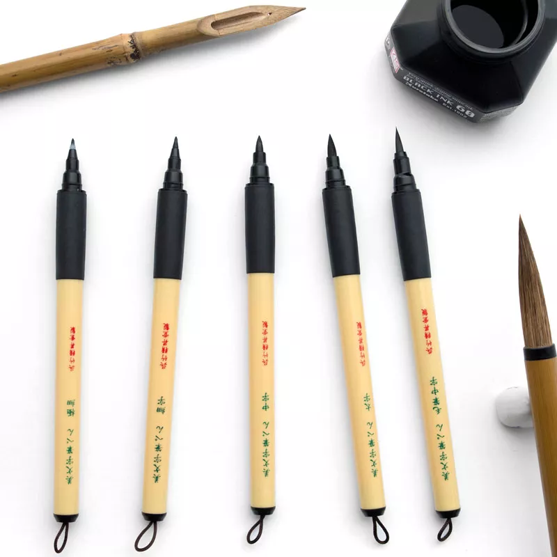 https://www.tintadlaplastykow.pl/gfx/groups/group_2428/t92_bimoji_kuretake_bimoji_fude_pen_pedzel_do_kaligrafi_pedzel_japonski_L2.webp