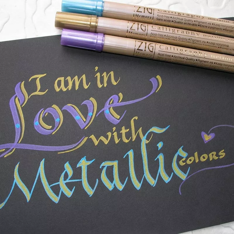 https://www.tintadlaplastykow.pl/gfx/groups/group_8997/t92_zig-calligraphy-metallic-colours-l.webp
