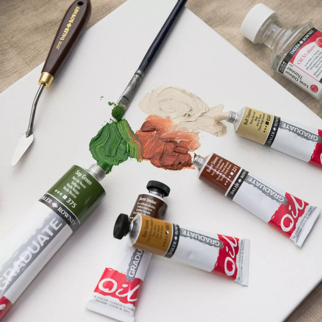 https://www.tintadlaplastykow.pl/gfx/groups/group_9/t92_Farba-Olejna-Daler-Rowney-Graduate-Oil_4.webp
