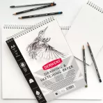 https://www.tintadlaplastykow.pl/gfx/photos/offer_109802/blok-rysunkowy-na-spirali-derwent-sketching-paper-165-gsm-portrait-a4-2300139_2_62726201113333.webp