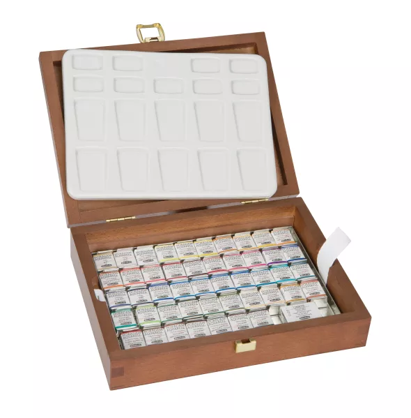 https://www.tintadlaplastykow.pl/gfx/photos/offer_1944387/farby-akwarelowe-schmincke-horadam-48-polkostek-wooden-box-74548_2_665198417161843.webp