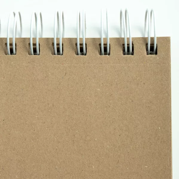 https://www.tintadlaplastykow.pl/gfx/photos/offer_21761851/blok-do-rysowania-smlt-art-sketch-pad-natural-brown-135-gsm-80-ark-slonie-a4-spirala-eb80tsntb_4_229034100140645.webp