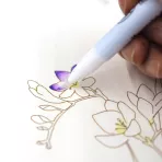 https://www.tintadlaplastykow.pl/gfx/photos/offer_60244137/zestaw-kuretake-exploring-watercolor-how-to-paint-flowers-gradation-ew2_5_634449206061848.webp