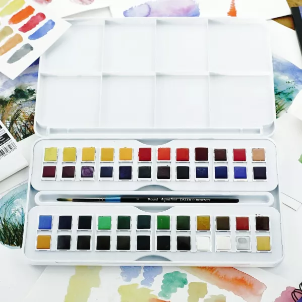 https://www.tintadlaplastykow.pl/gfx/photos/offer_61721627/farby-akwarelowe-daler-rowney-aquafine-studio-set-48-plastic-box-131900201_6_2078809101143147.webp