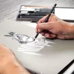 https://www.tintadlaplastykow.pl/gfx/photos/offer_67358377/zestaw-do-szkicowania-cretacolor-black-and-white-box-drawing-set-25-40026_5_710988095081053.webp