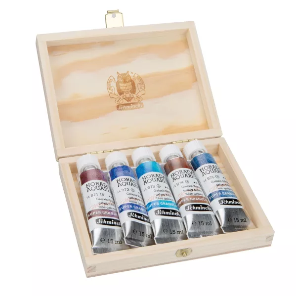 https://www.tintadlaplastykow.pl/gfx/photos/offer_69660549/farby-akwarelowe-schmincke-horadam-super-granulation-5-x-15-ml-galaxy-wooden-box-set-748420971_4_1833785921113037.webp