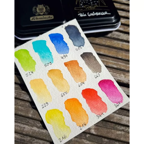 https://www.tintadlaplastykow.pl/gfx/photos/offer_69687635/farby-akwarelowe-schmincke-horadam-aquarell-exclusive-felix-scheinberger-set-12-half-pans-746691_9_1720729664190056.webp