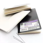 https://www.tintadlaplastykow.pl/gfx/photos/offer_9970979/szkicownik-dalerrowney-simply-pocket-sketchbook-soft-cover-100-gsm-24-ark-9-x-14-cm-482150355_2_298717754181326.webp
